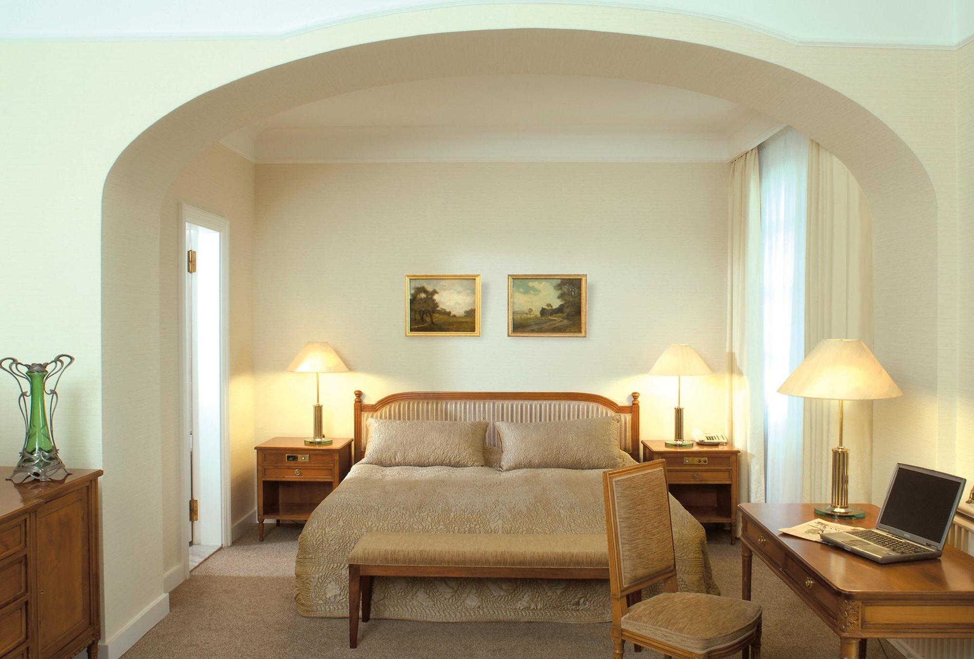 Schlosshotel Buehlerhoehe Schönbüch Zimmer foto