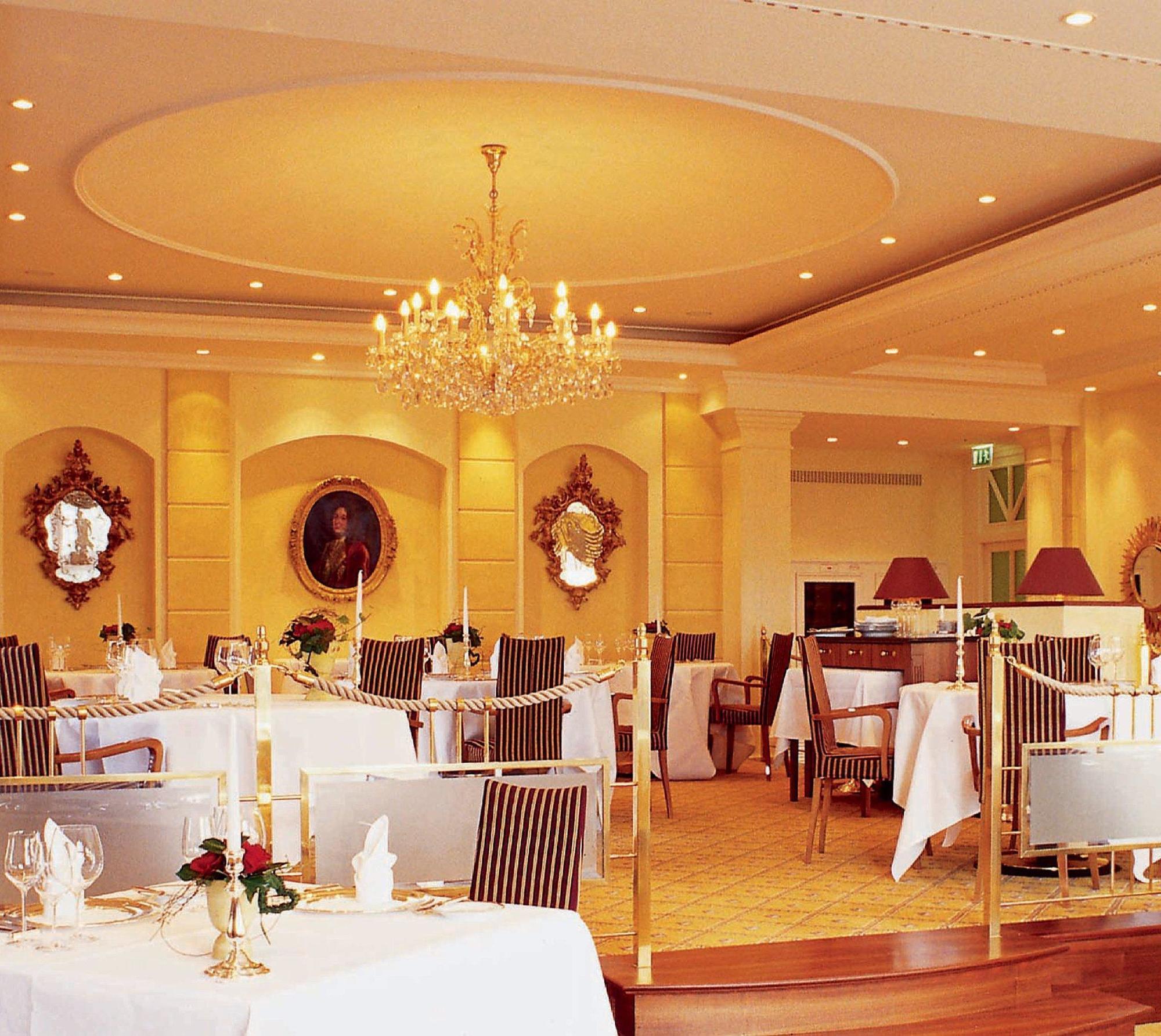 Schlosshotel Buehlerhoehe Schönbüch Exterior foto